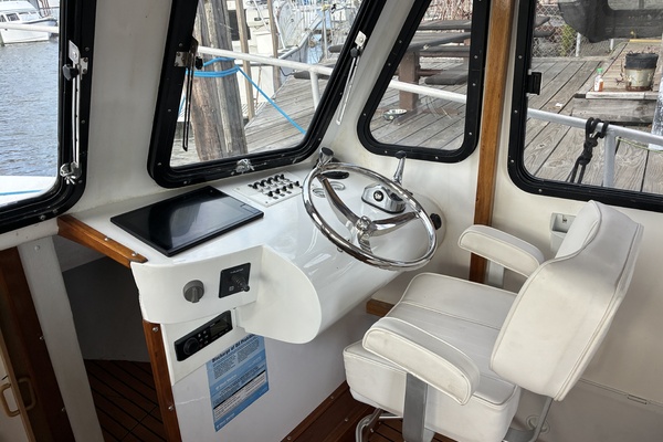 A Bug s Life 32ft Custom Yacht For Sale