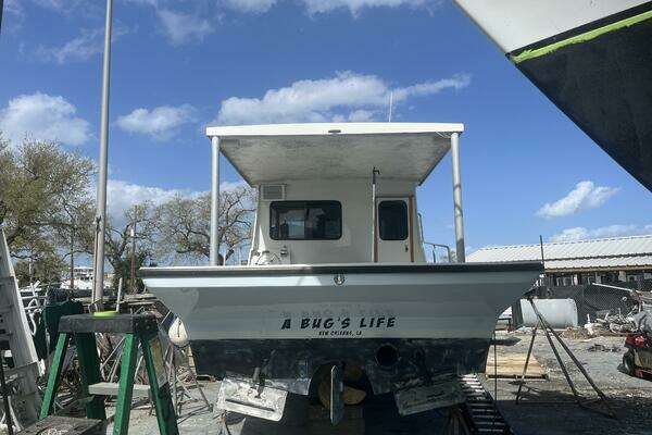 Photo of the 2008 Custom Glenn Young 32 Lafitte Skiff "A Bug's Life"