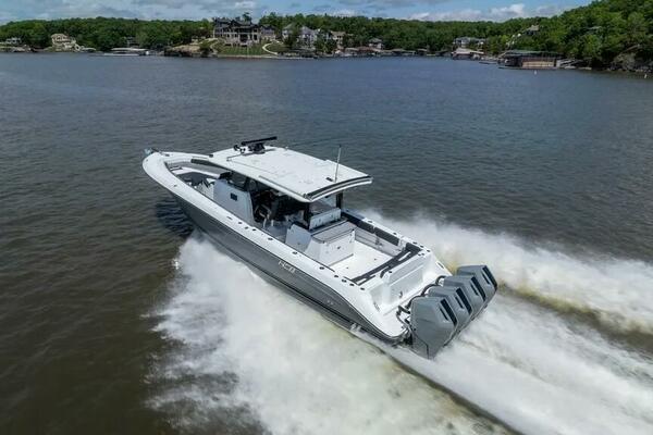 42ft HCB Yacht For Sale