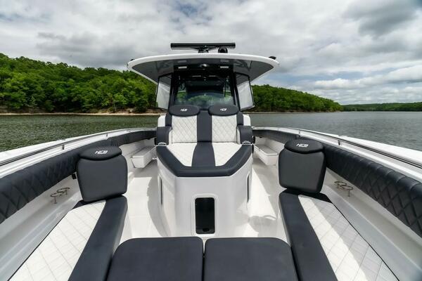 42ft HCB Yacht For Sale