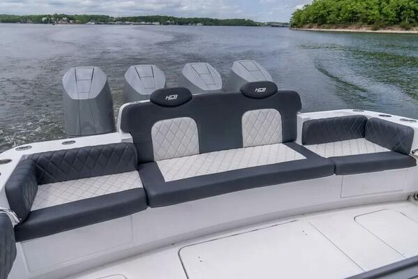 42ft HCB Yacht For Sale