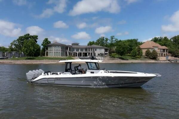 42ft HCB Yacht For Sale