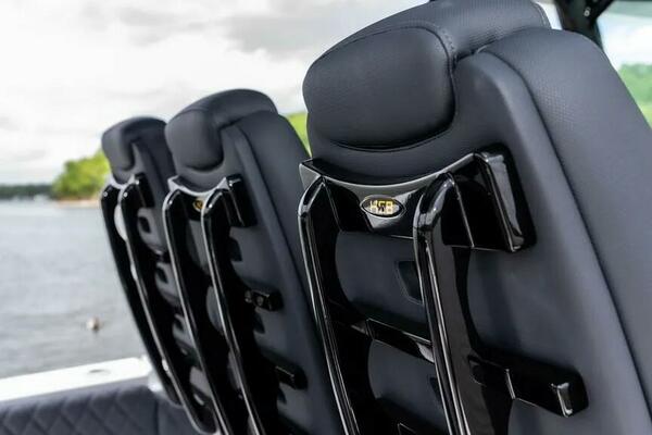 42ft HCB Yacht For Sale