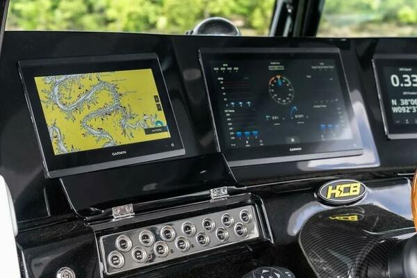 42ft HCB Yacht For Sale