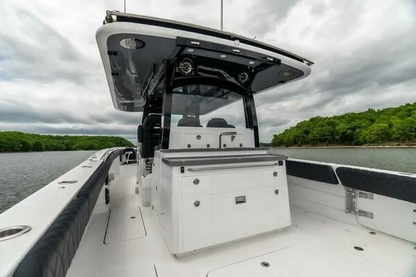 42ft HCB Yacht For Sale