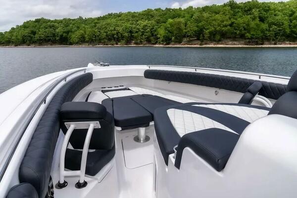 42ft HCB Yacht For Sale