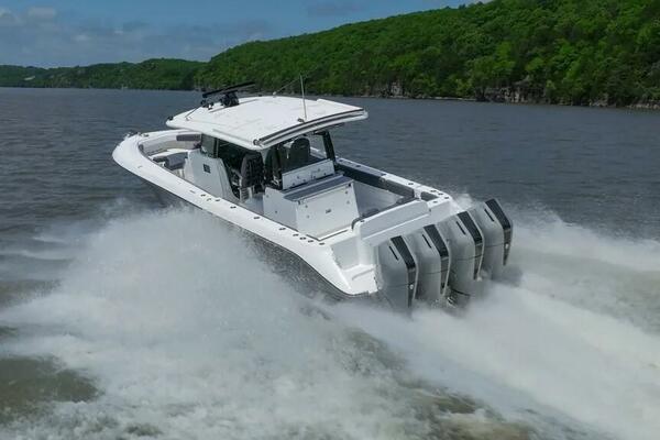 42ft HCB Yacht For Sale