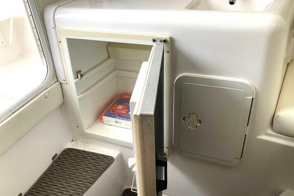 24ft Sport Craft Yacht For Sale