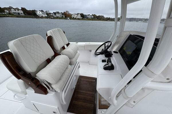 30ft Jupiter Yacht For Sale