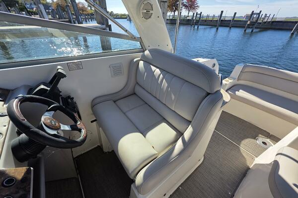 300ft Rinker Yacht For Sale