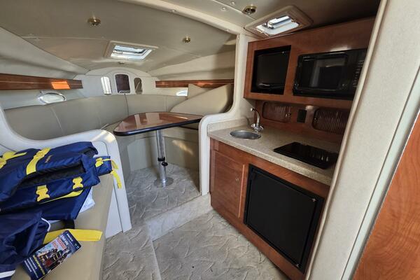 300ft Rinker Yacht For Sale