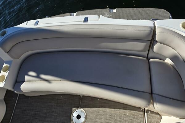 300ft Rinker Yacht For Sale
