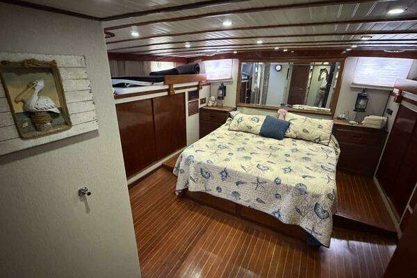 Island Gypsy  Yacht For Sale