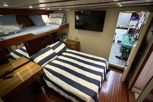 Island Gypsy  Yacht For Sale