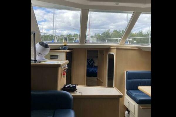 35ft Carver Yacht For Sale
