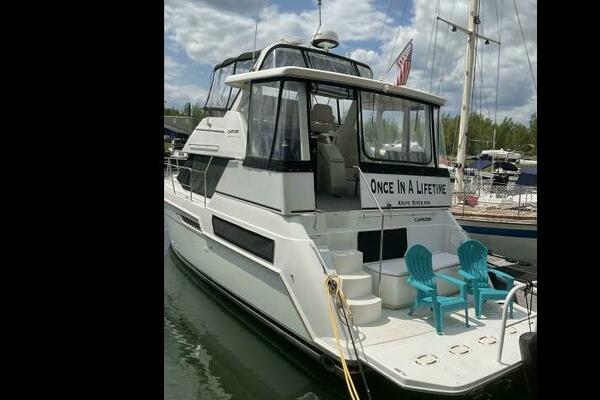 35ft Carver Yacht For Sale