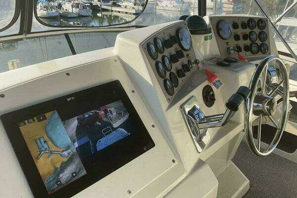Photo of the 1998 Carver 355 Aft Cabin