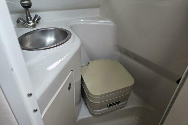 24ft Sea Ray Yacht For Sale