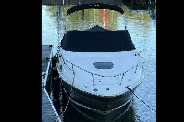 Photo of the 2007 Sea Ray Sundancer 240