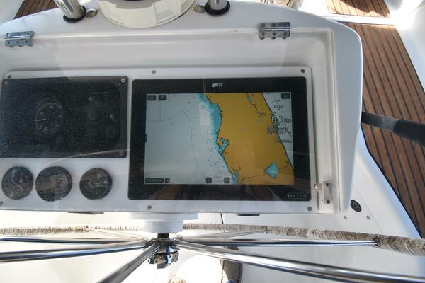 Alledgedly 41ft Beneteau Yacht For Sale