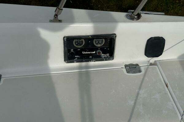 Photo of the 1987 Pearson 27 "MI GOOD LUCK"