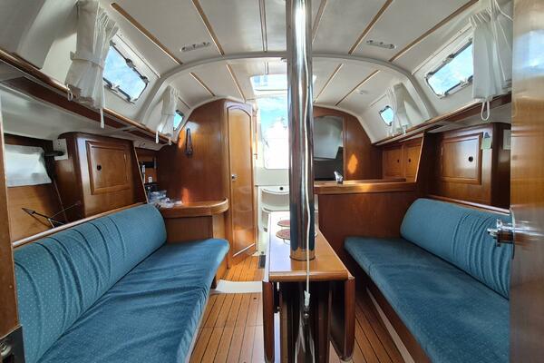 32ft Beneteau Yacht For Sale