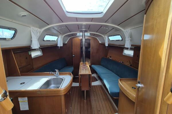 32ft Beneteau Yacht For Sale