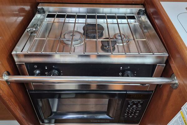 32ft Beneteau Yacht For Sale