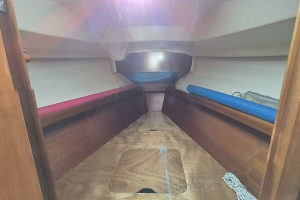 32ft Beneteau Yacht For Sale