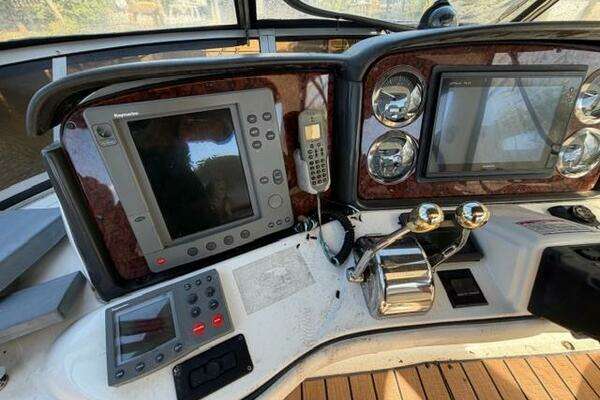 Sea Ray 42 Sedan Bridge Yacht For Sale