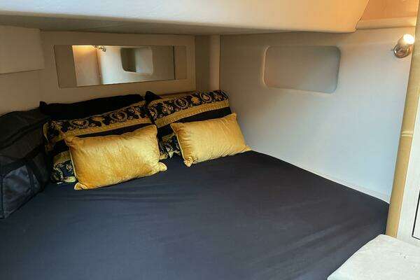 Sea Ray 42 Sedan Bridge Yacht For Sale