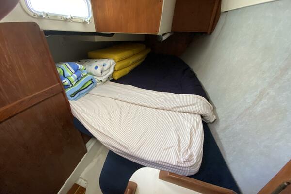 Aqualibrium 34ft Hunter Yacht For Sale