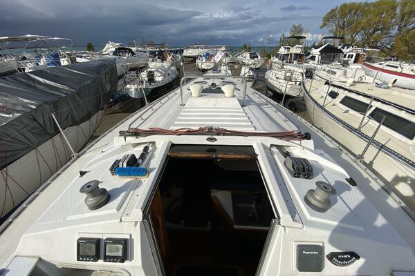 Aqualibrium 34ft Hunter Yacht For Sale