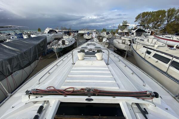 Aqualibrium 34ft Hunter Yacht For Sale