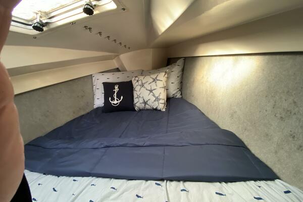 Aqualibrium 34ft Hunter Yacht For Sale