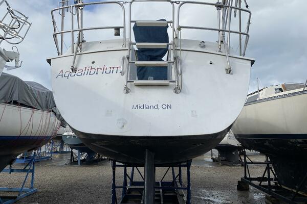Aqualibrium 34ft Hunter Yacht For Sale