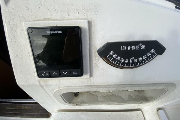 Aqualibrium 34ft Hunter Yacht For Sale