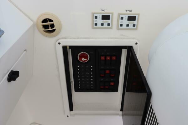 43ft Intrepid Yacht For Sale