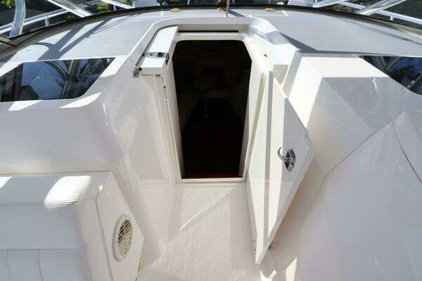 Intrepid 430 Sport Yacht Yacht For Sale