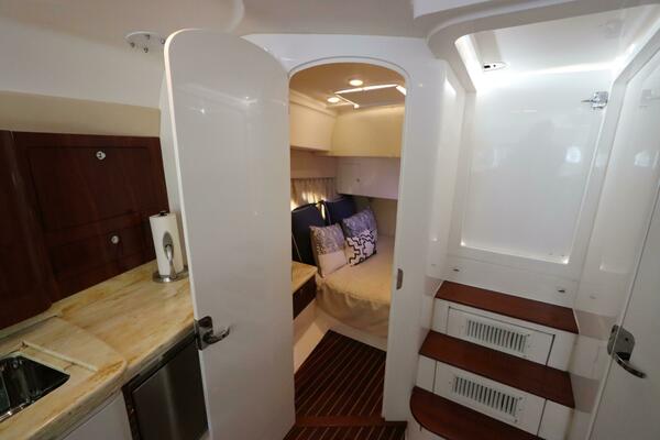 43ft Intrepid Yacht For Sale