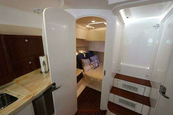 Intrepid 430 Sport Yacht Yacht For Sale