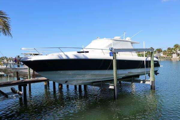 Intrepid 430 Sport Yacht Yacht For Sale