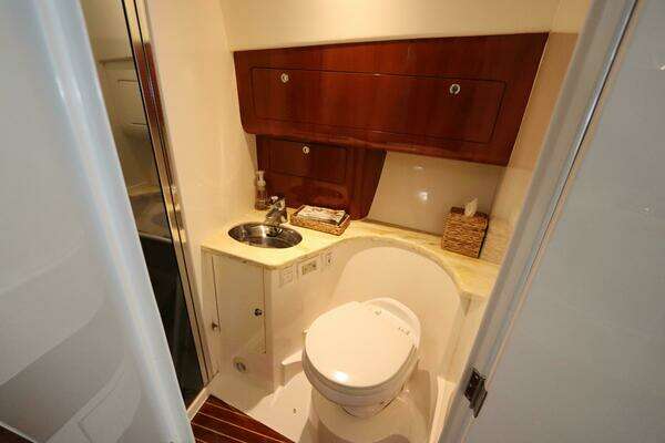 Intrepid 430 Sport Yacht Yacht For Sale