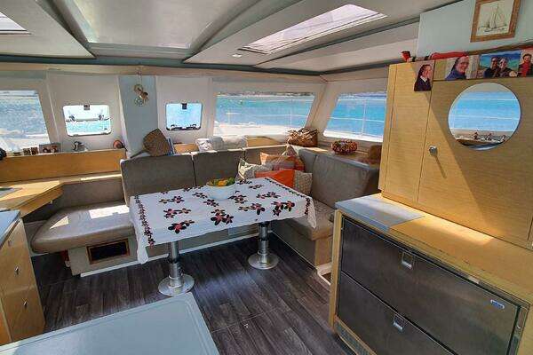 Fountaine Pajot Hélia 44 Yacht For Sale