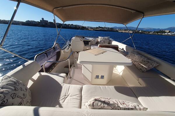 47ft Azimut Yacht For Sale