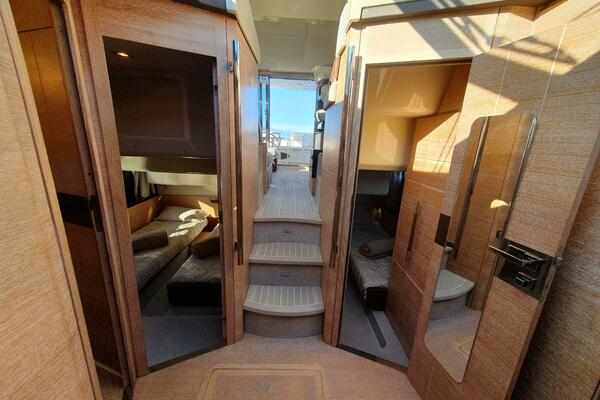 47ft Azimut Yacht For Sale