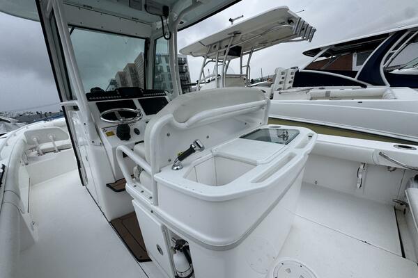 27ft Everglades Yacht For Sale