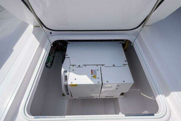 Bahama 41 Center Console Yacht For Sale