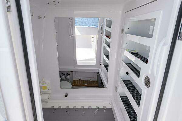 Bahama 41 Center Console Yacht For Sale