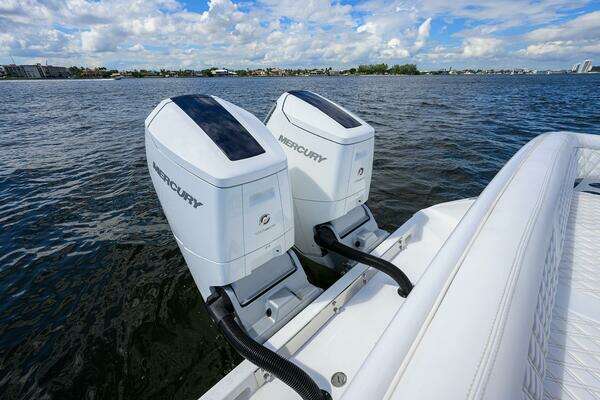 Bahama 41 Center Console Yacht For Sale